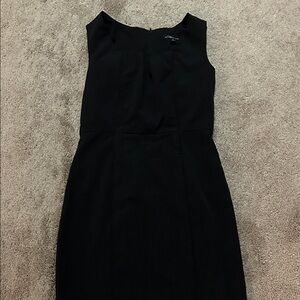 Memoire Elegant Black Midi Dress